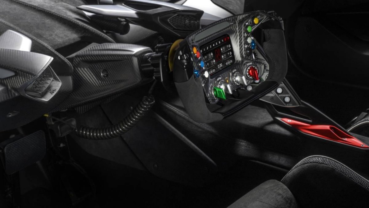 Ламборджини Essenza scv12