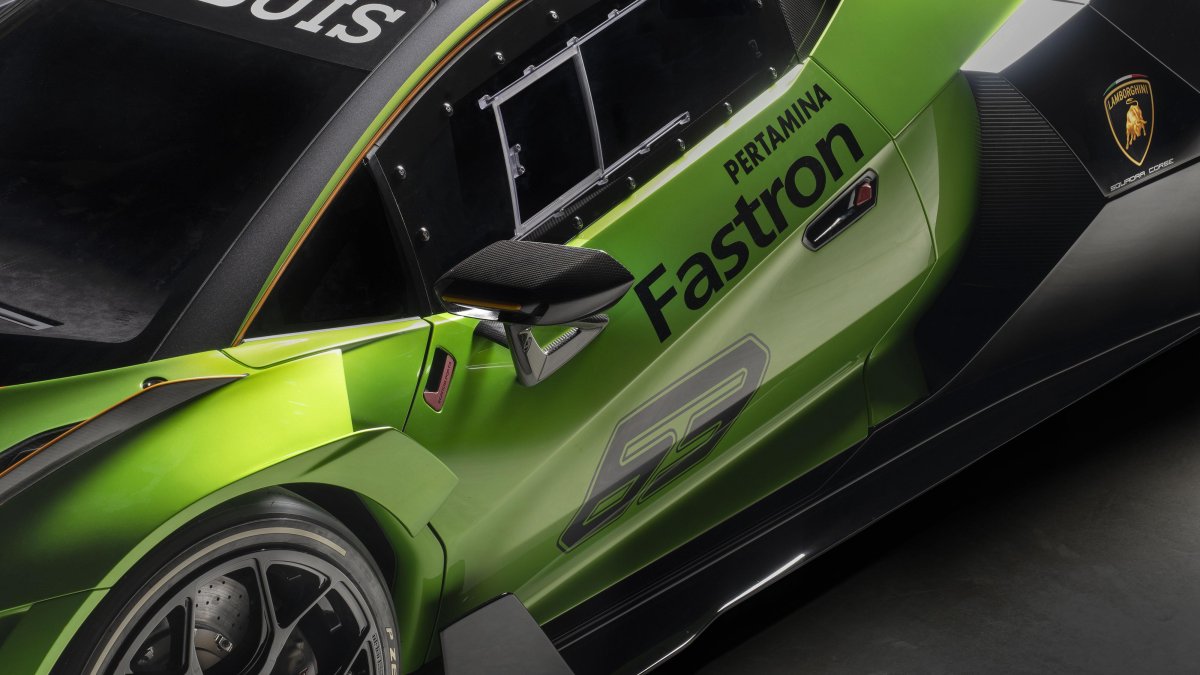 Ламборджини Эссенза