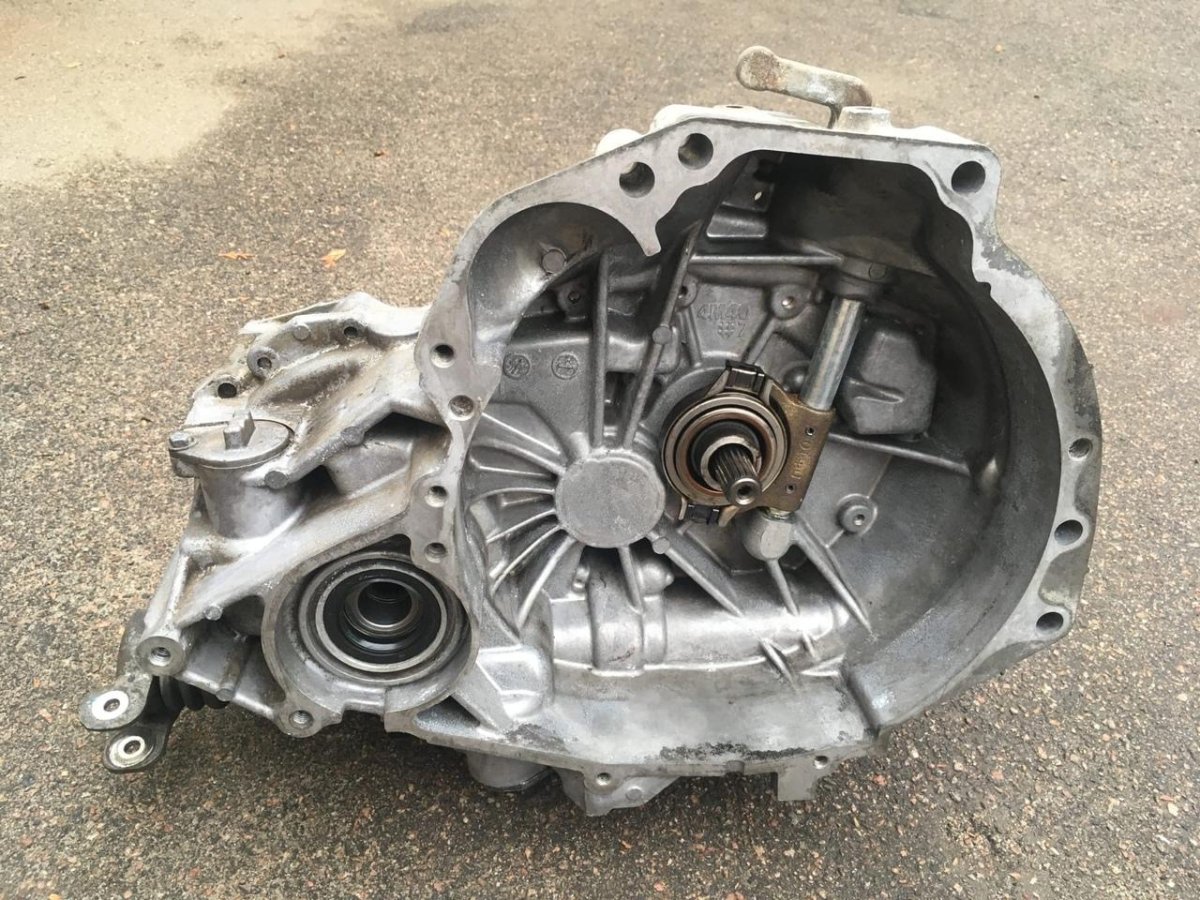 Коробка Ниссан Альмера Классик 2006