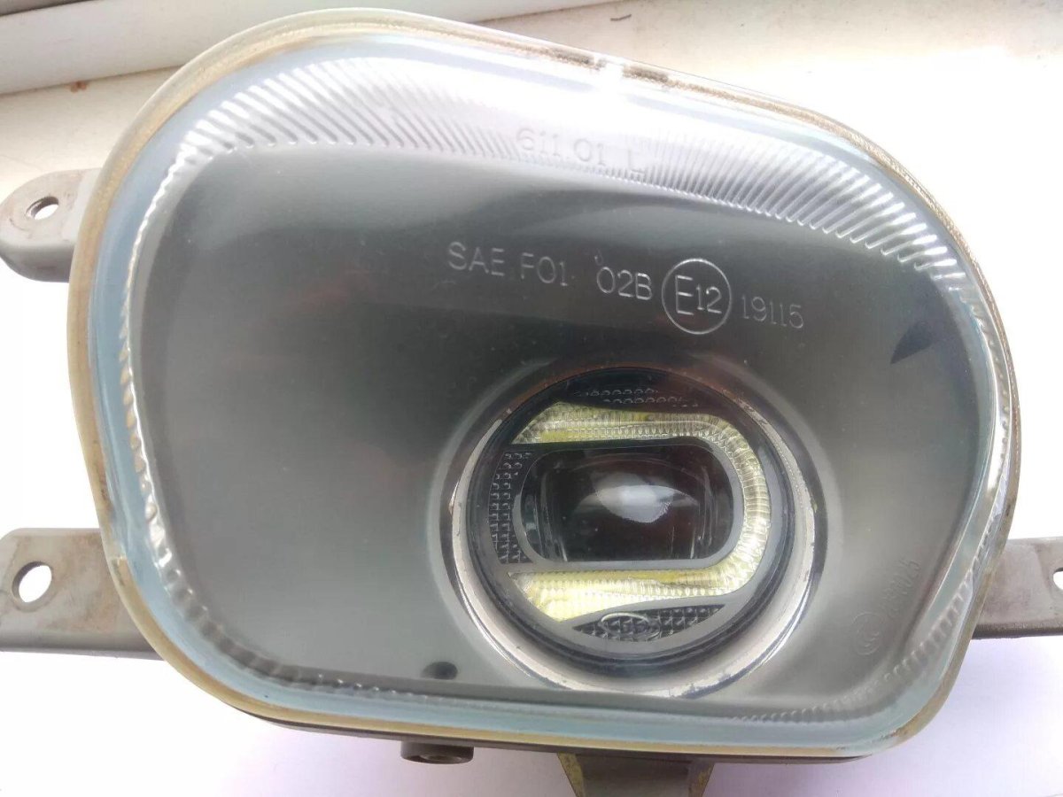 Противотуманные фары Вольво хс90