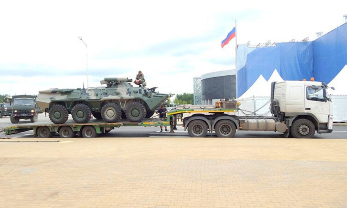 БТР на трале