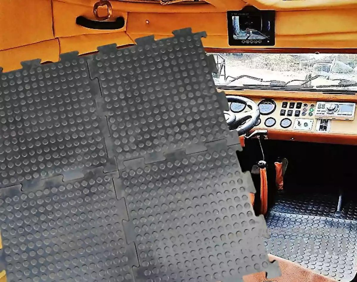 Резиновый пол в гараж