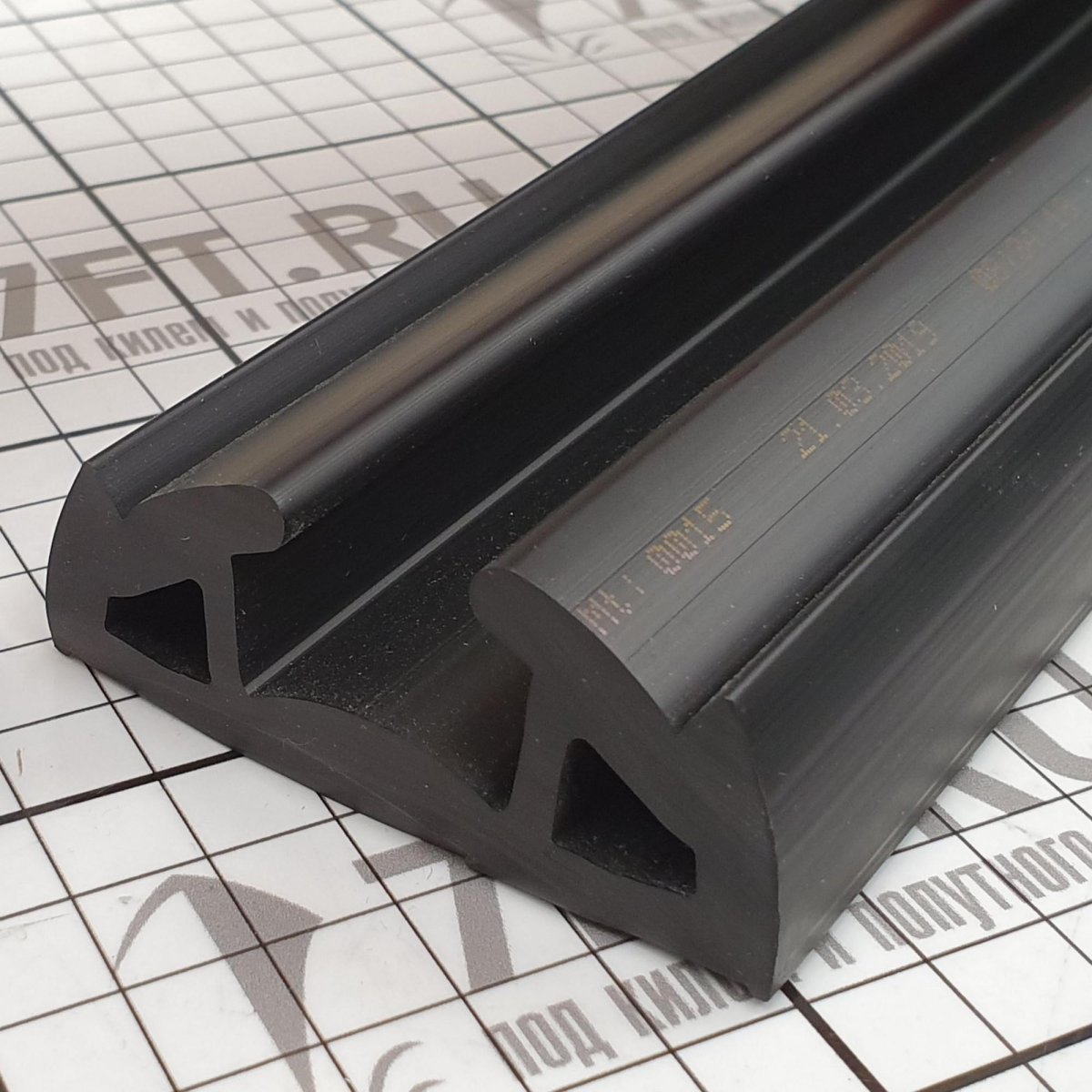 Привальный брус Tessilmare Bino 65