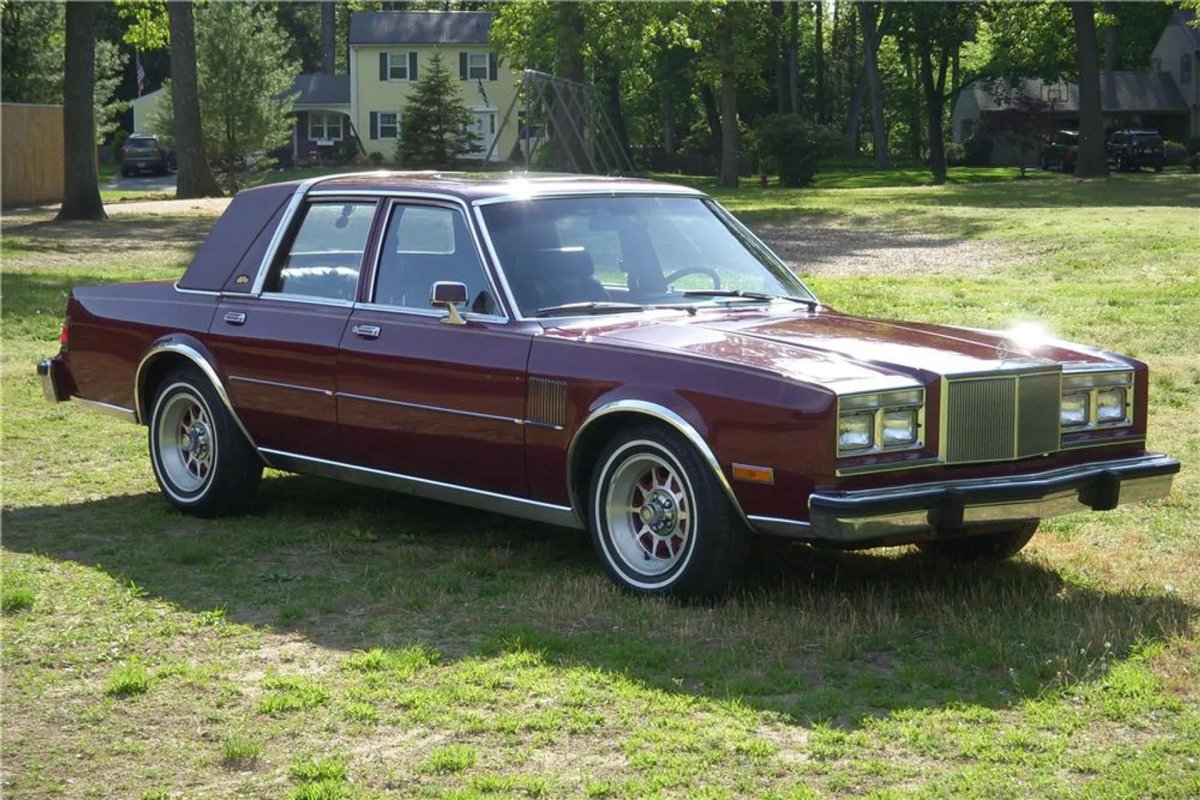 Chrysler New Yorker 1982