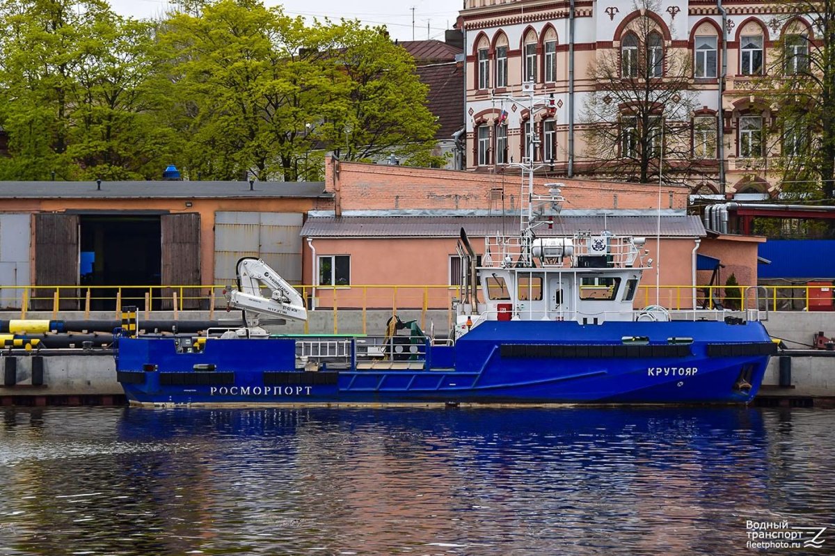 Лоцмейстерский катер "Крутояр"