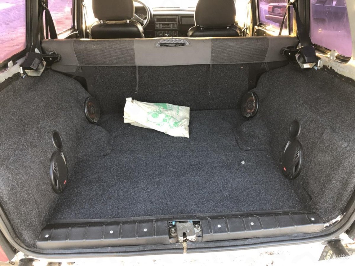 Багажник Нивы 2131 внутри