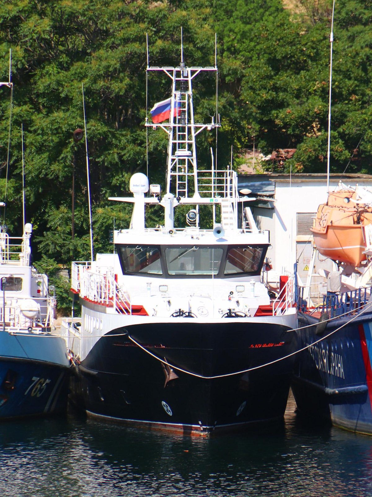 Водолазный катер Гром