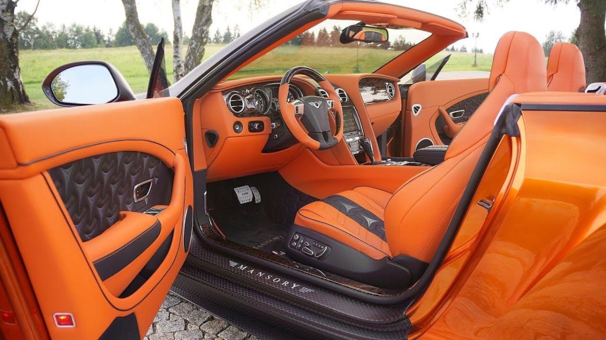 Бентли Континенталь оранжевая