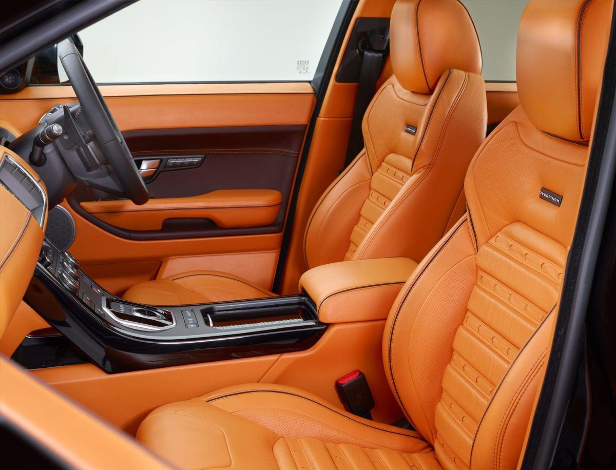 Range Rover Sport оранжевый салон