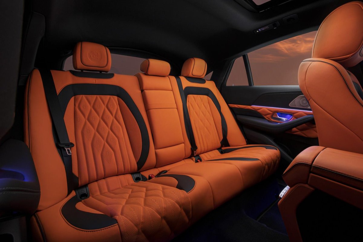 Оранжевый салон е53