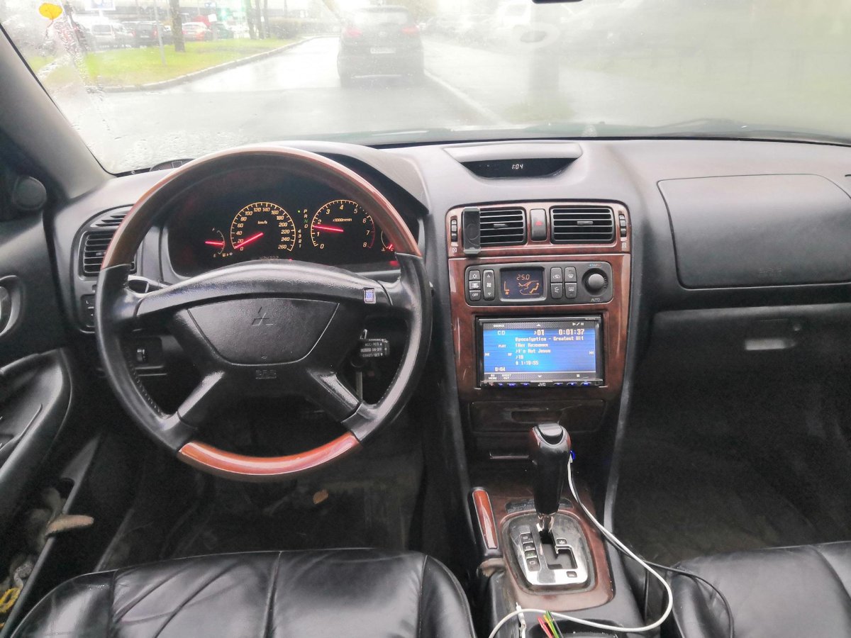 Митсубиси Галант 8 европеец салон