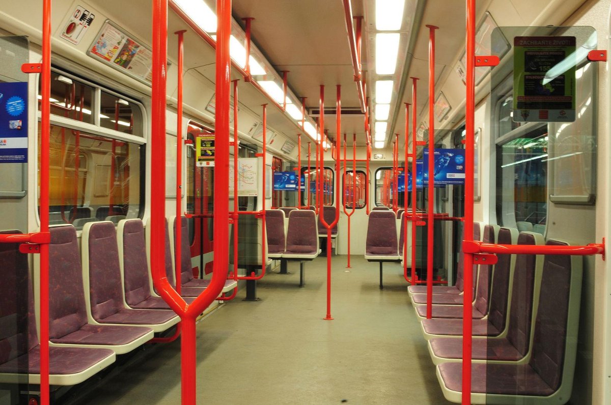 Метро Праги 81-717