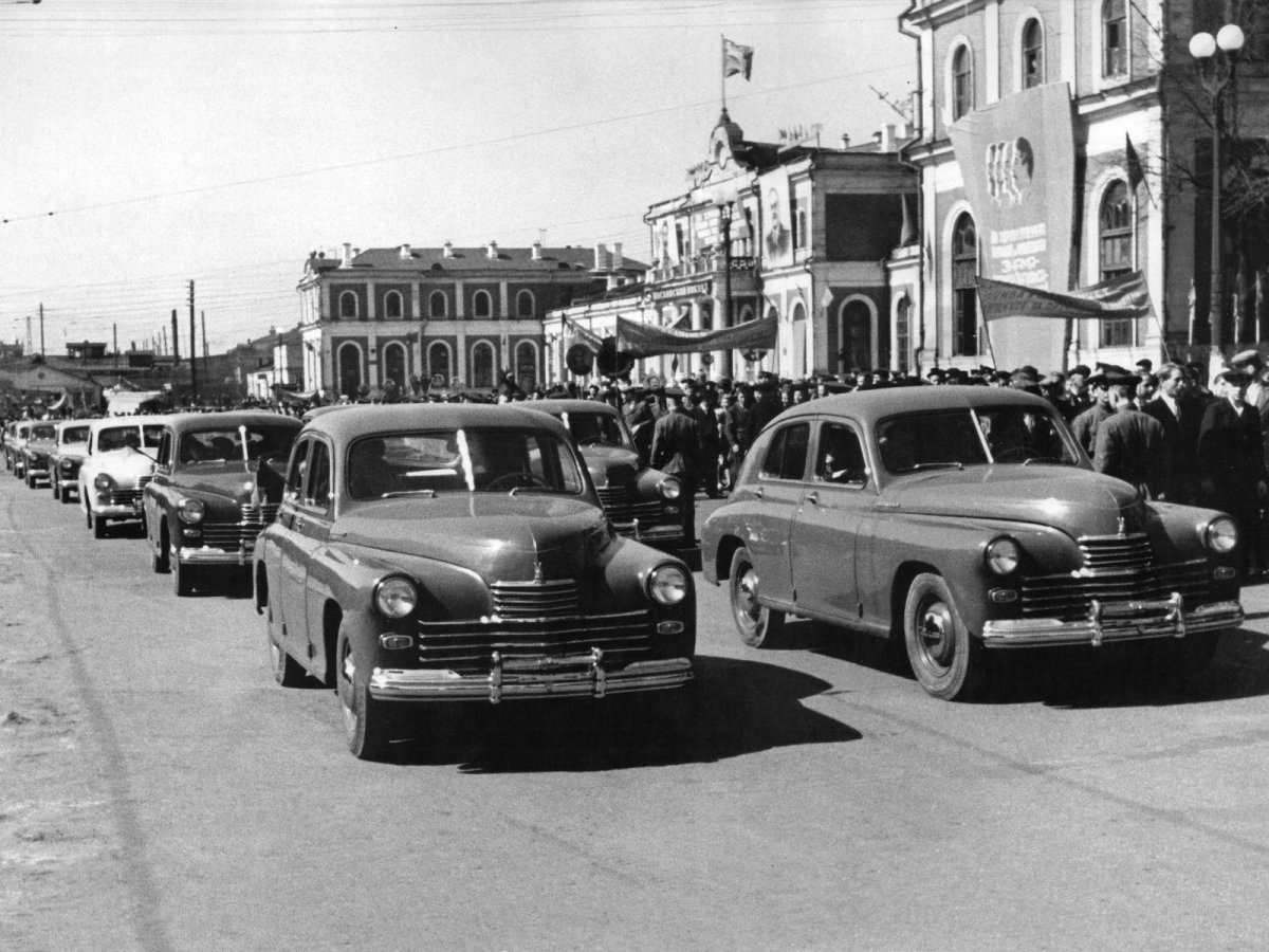 Автомобиль ГАЗ м20 победа