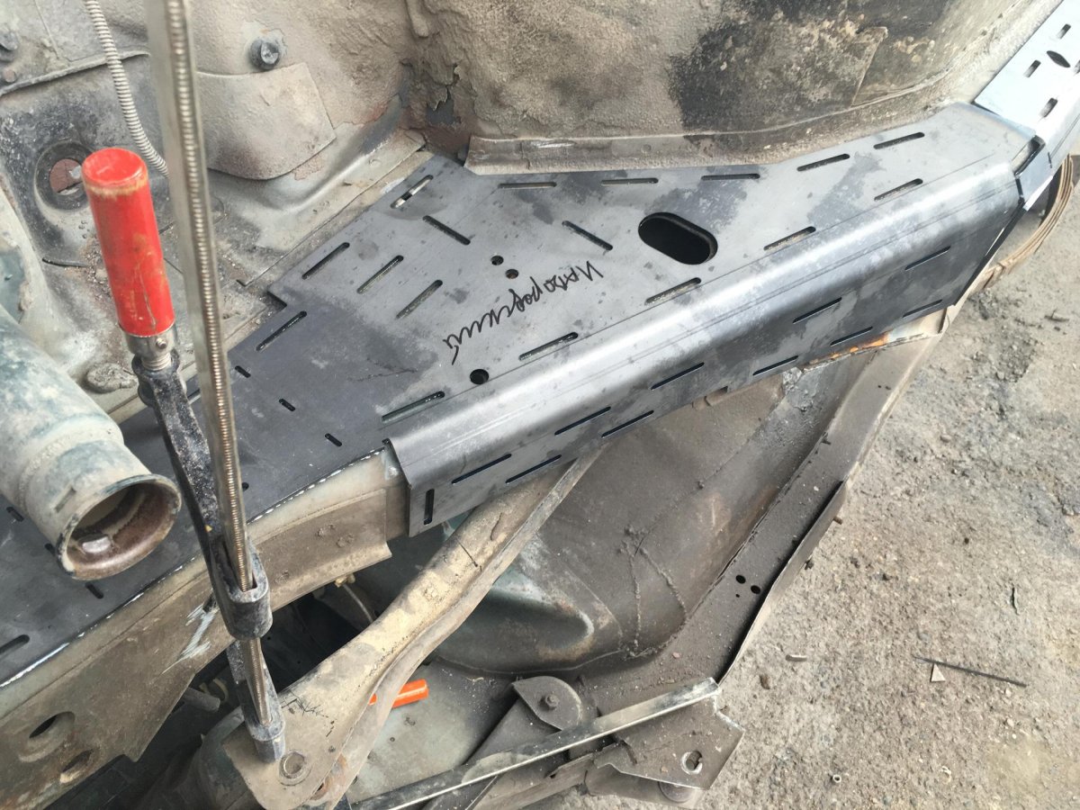 Усилители лонжеронов Jeep Cherokee