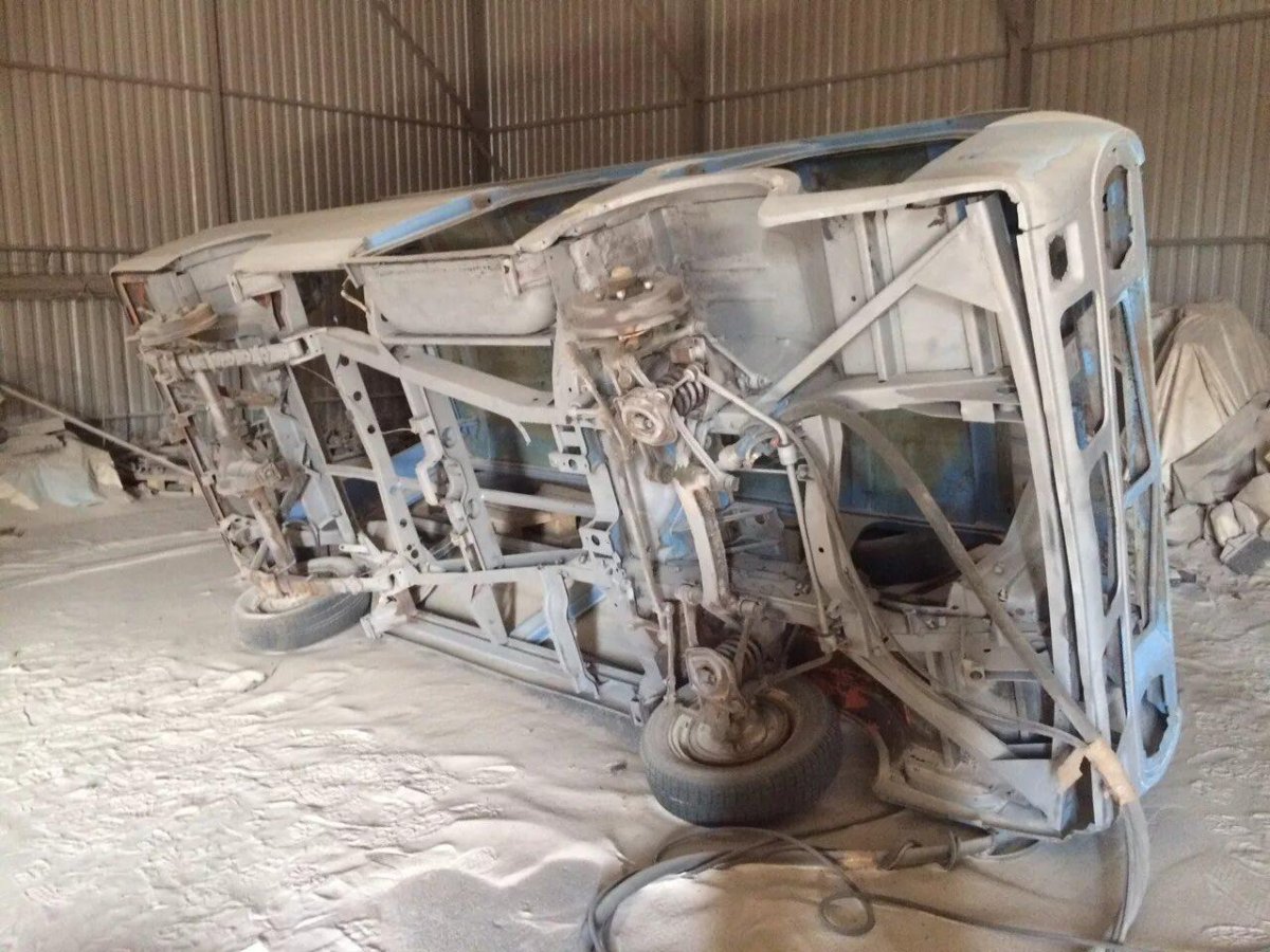 РАФ 2203 днище