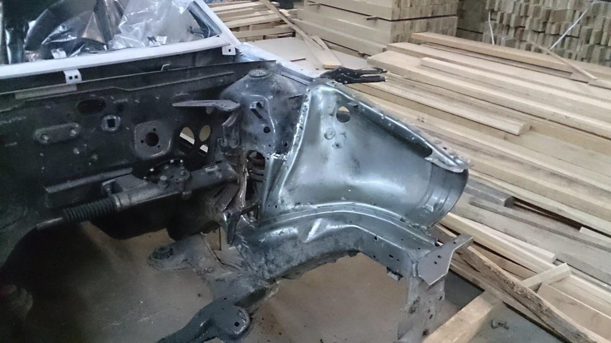 Лонжероны е34