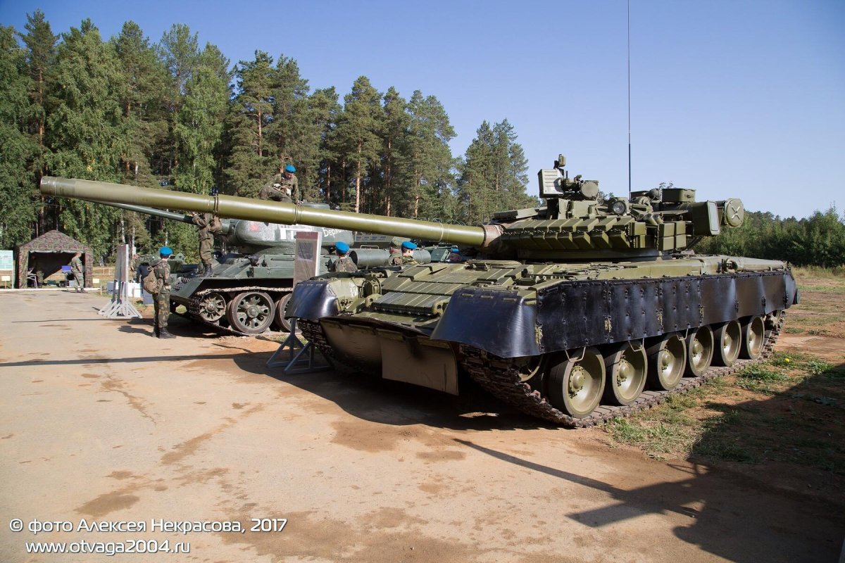 Танк т 80бв фото