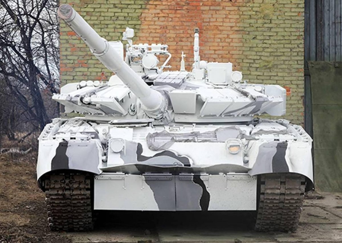 Танк т-80бвм