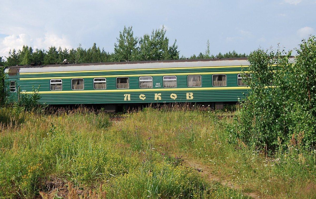 Поезд 010а Москва Псков фирменный Псков