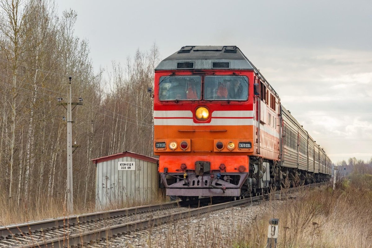 Поезд Псков