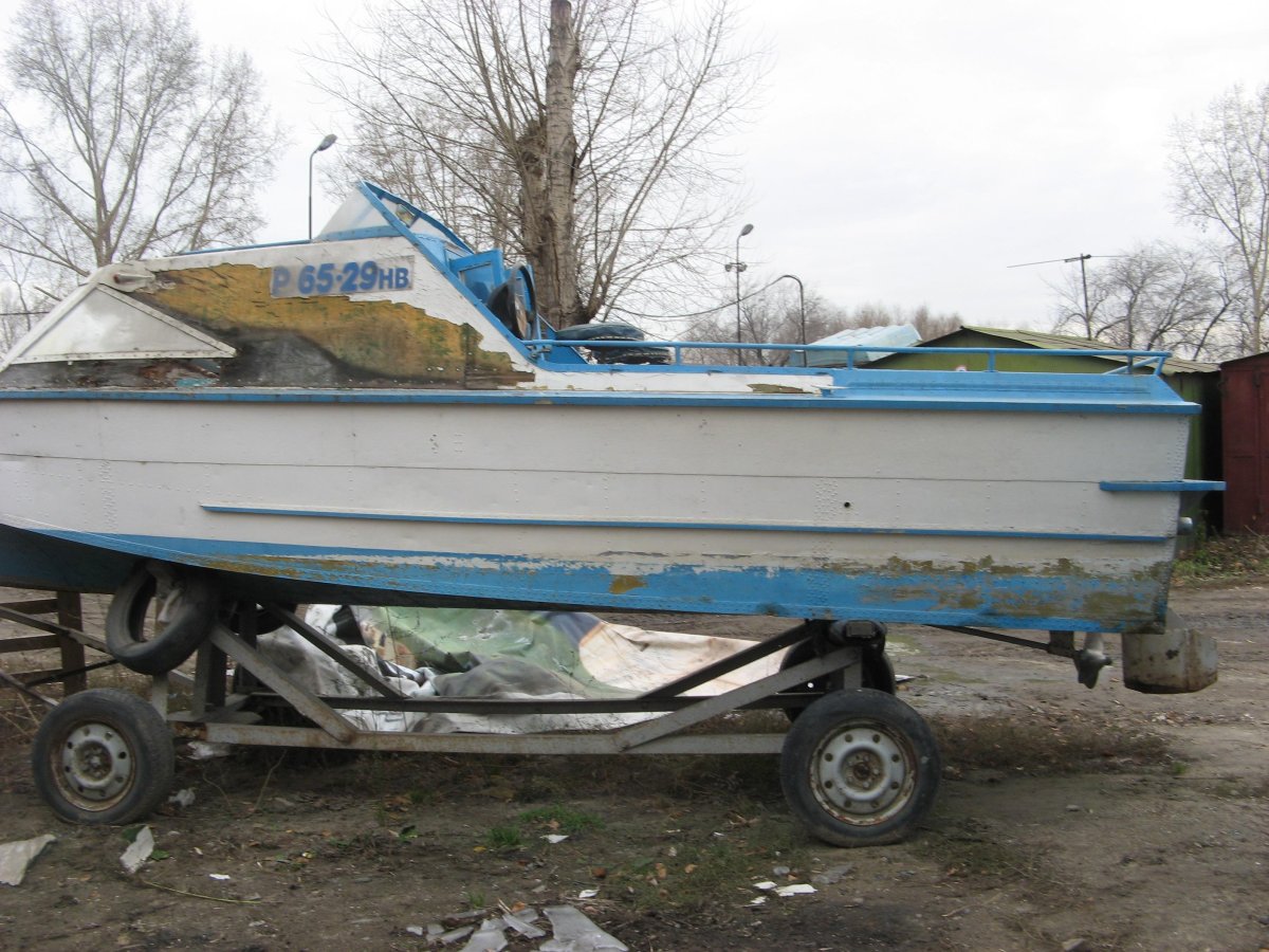 Катер Амур удлиненный