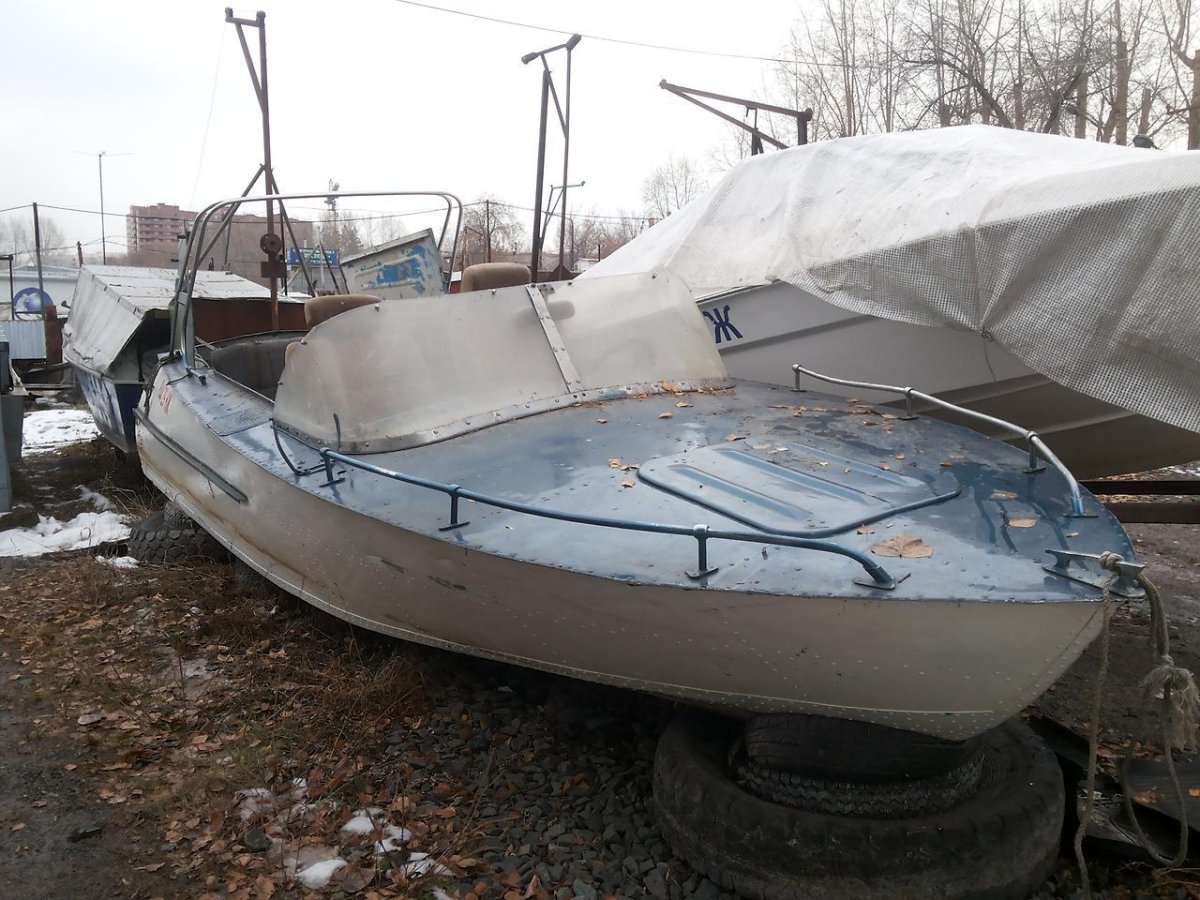 Катер Амур 1