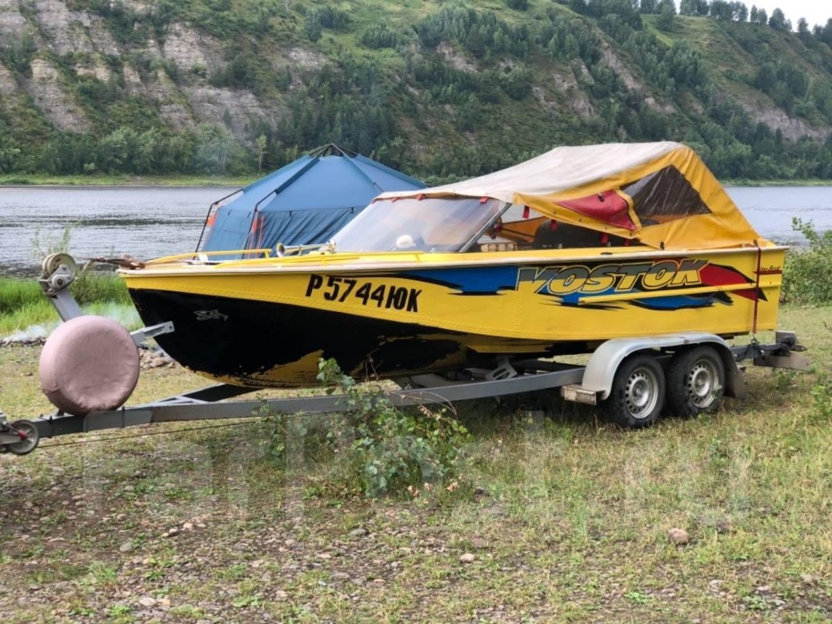 Катер Амур водомет