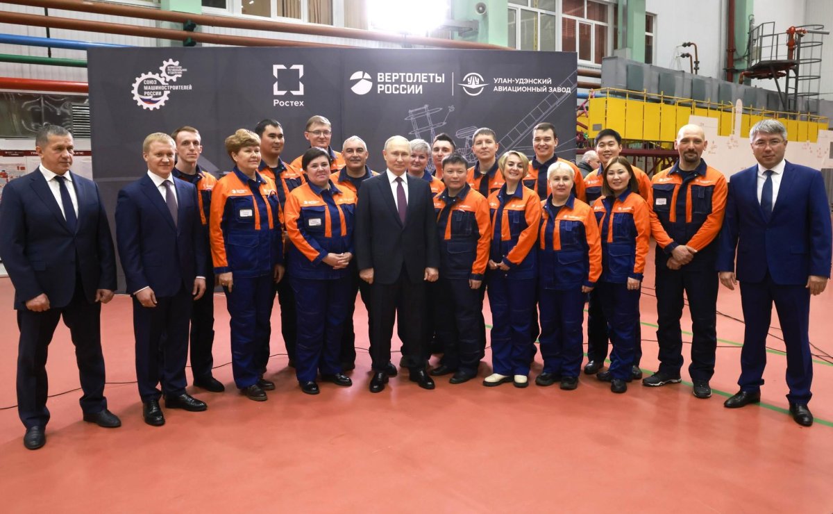 Путин на Улан-Удэнском авиационном заводе