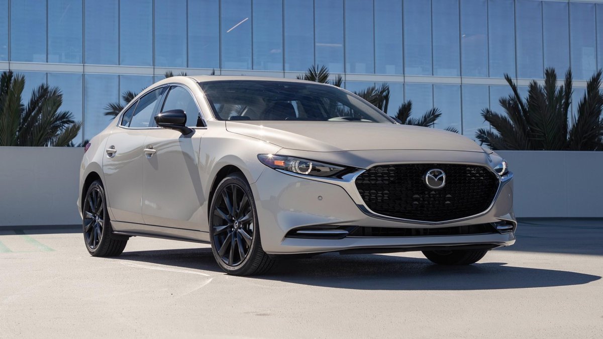 Mazda 2022