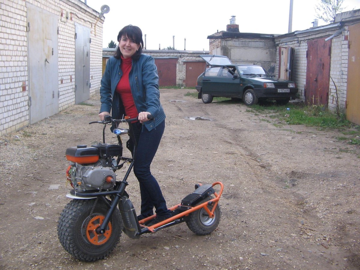 Мини мокик с двигателем Лифан