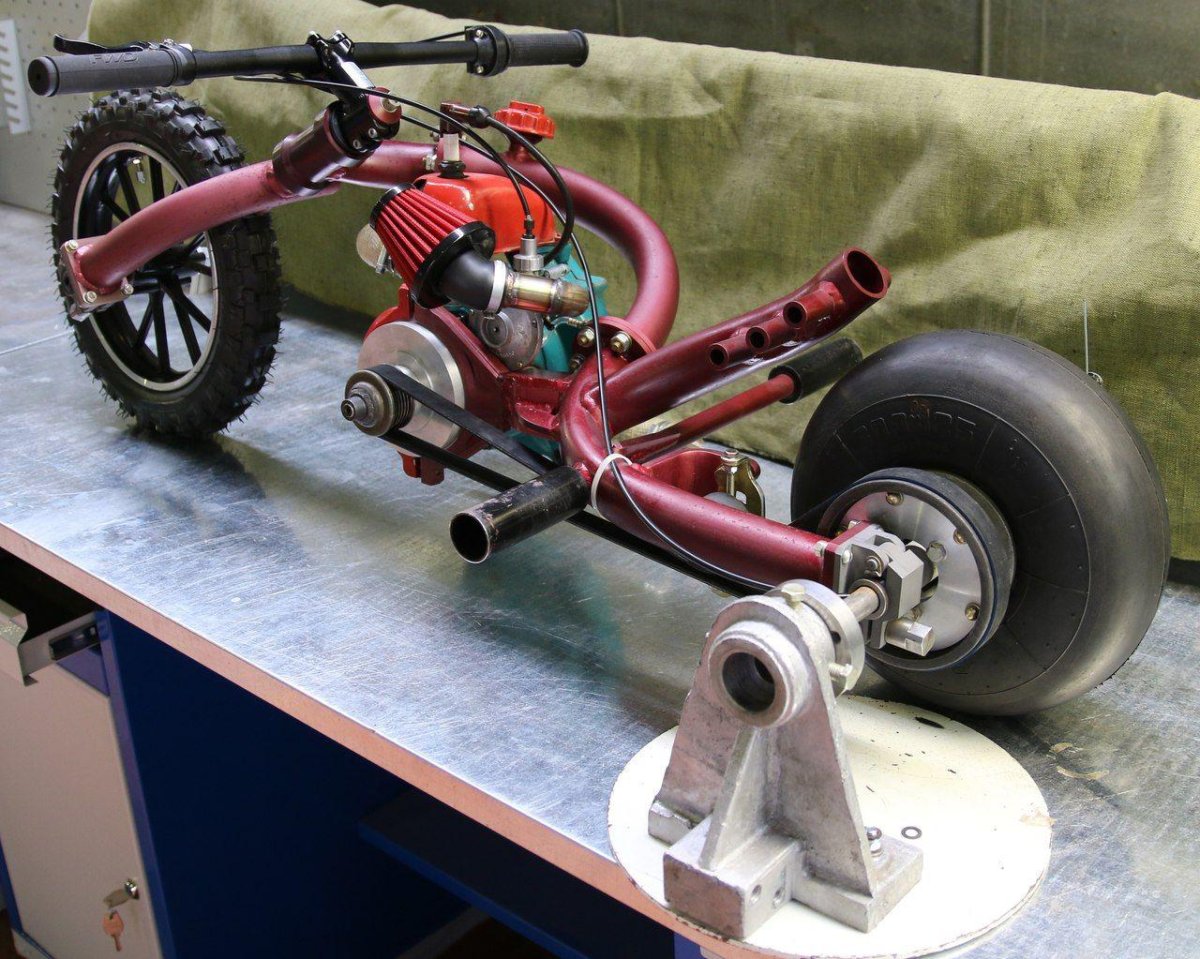 Мини дрифт трайк с мотором