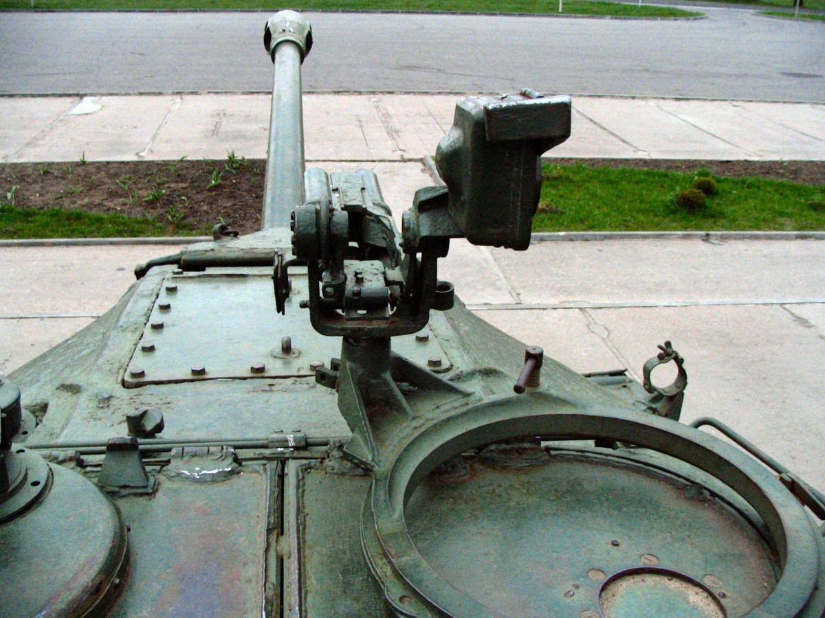 Пулемет ДШК на ИС 2