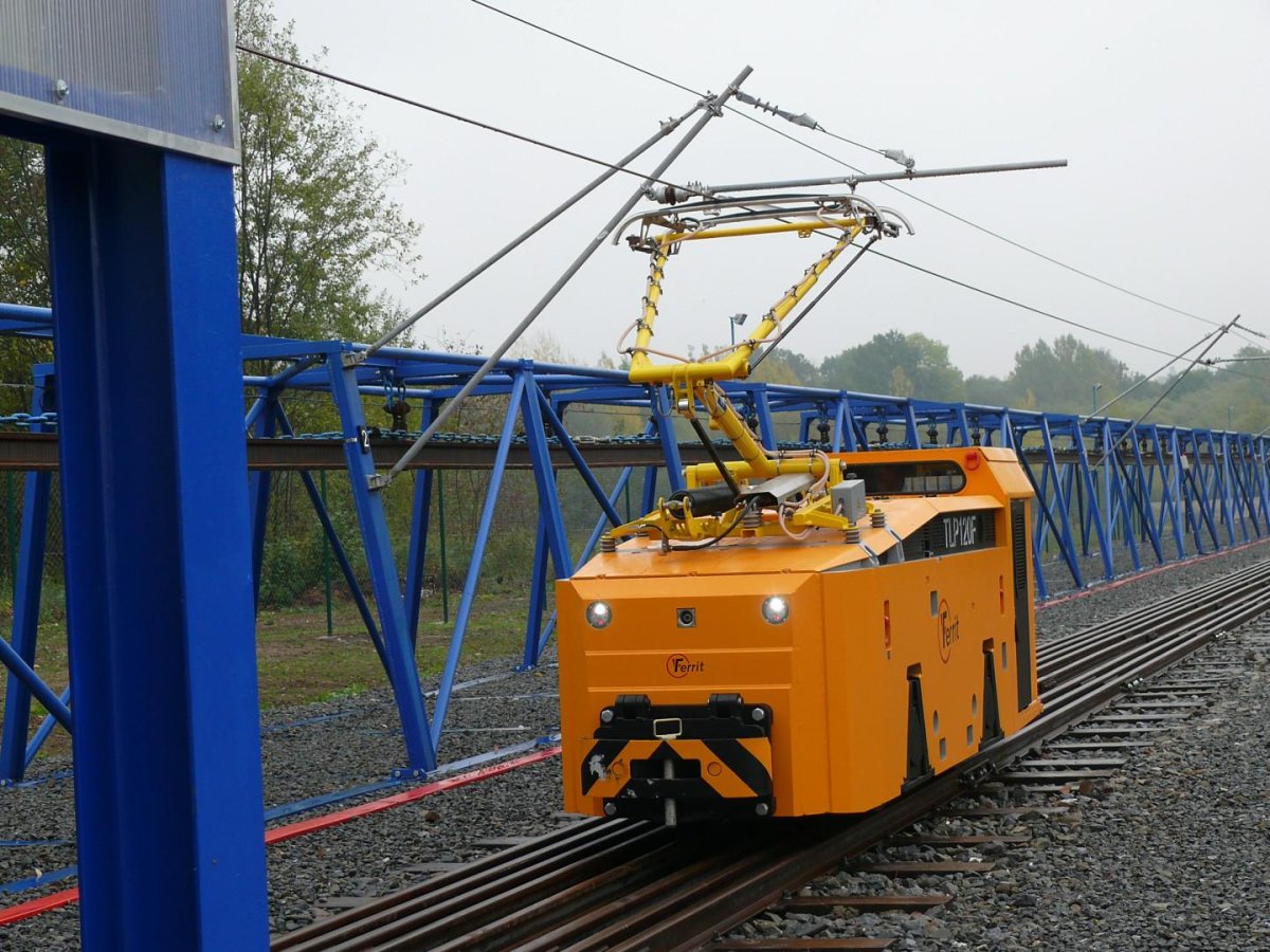 Электровоз TLP 120 F