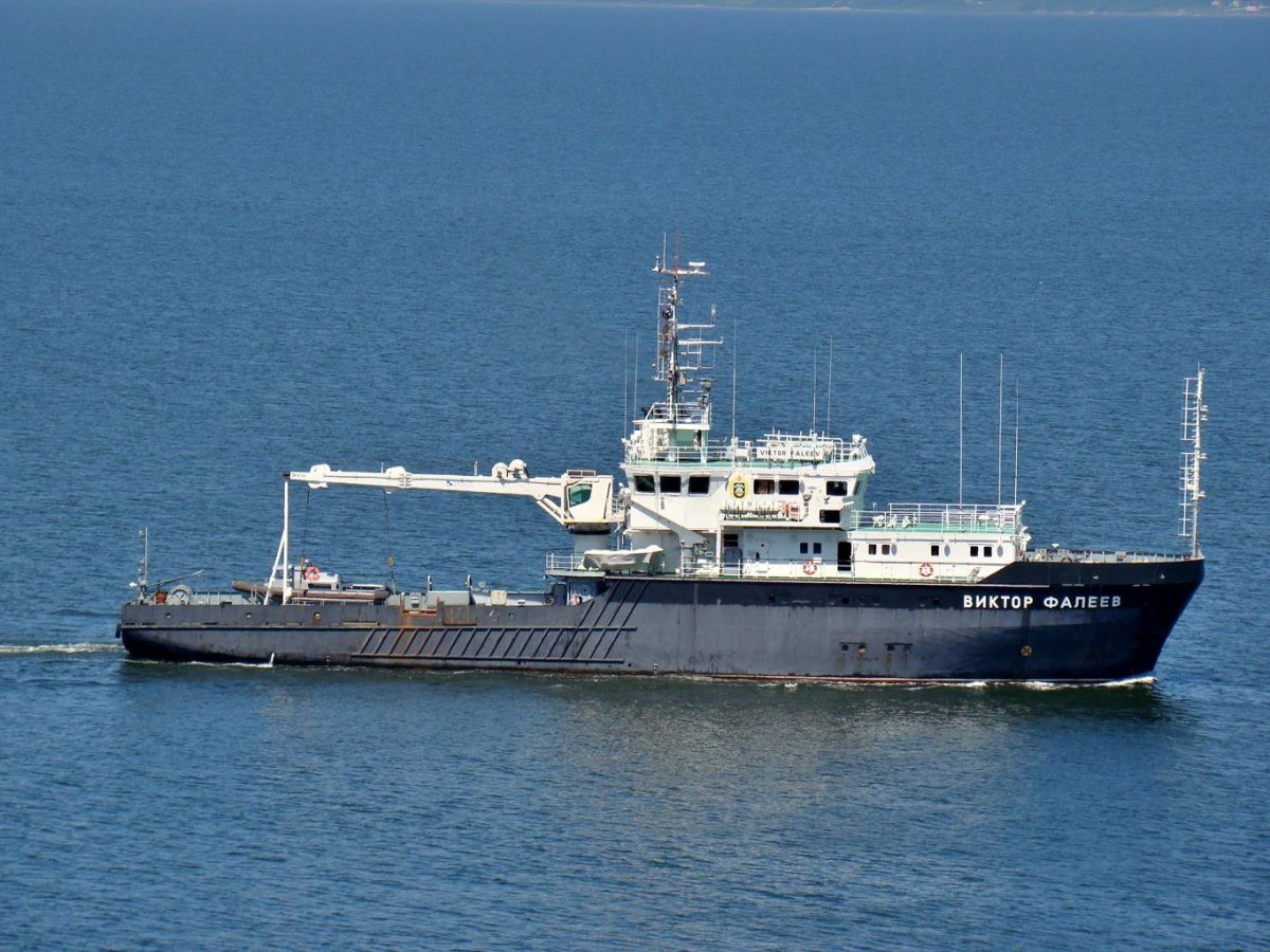 Судно Виктор Фалеев