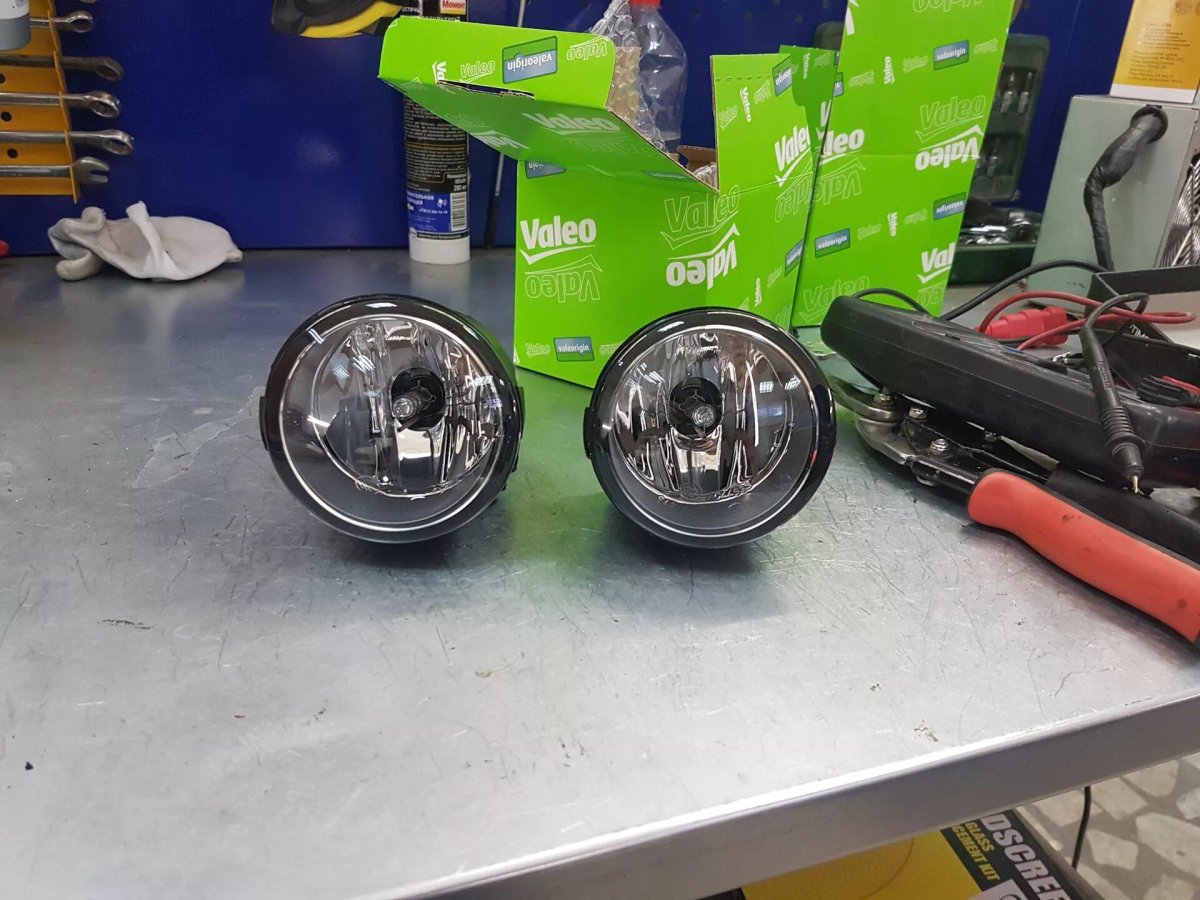 ПТФ Nissan Cube 10