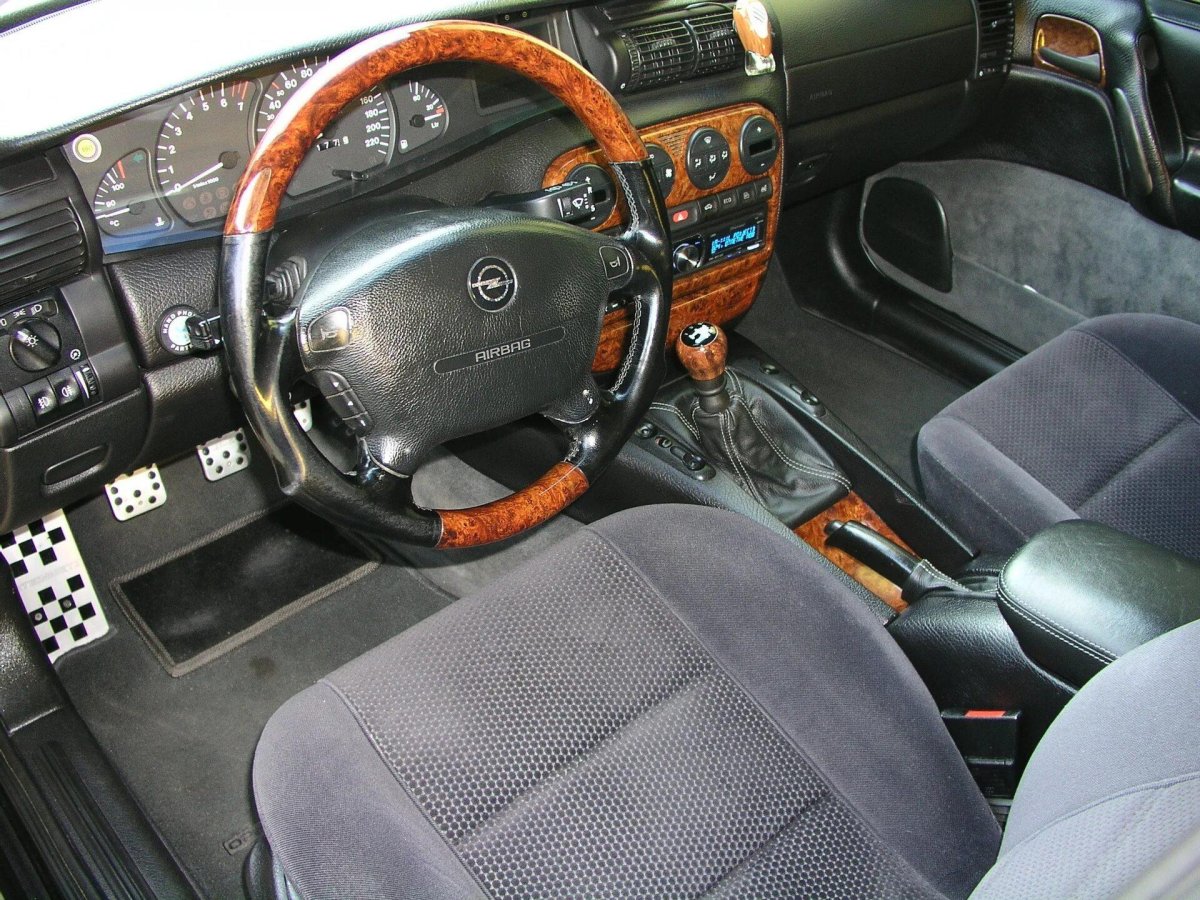 Опель Омега 2 салон