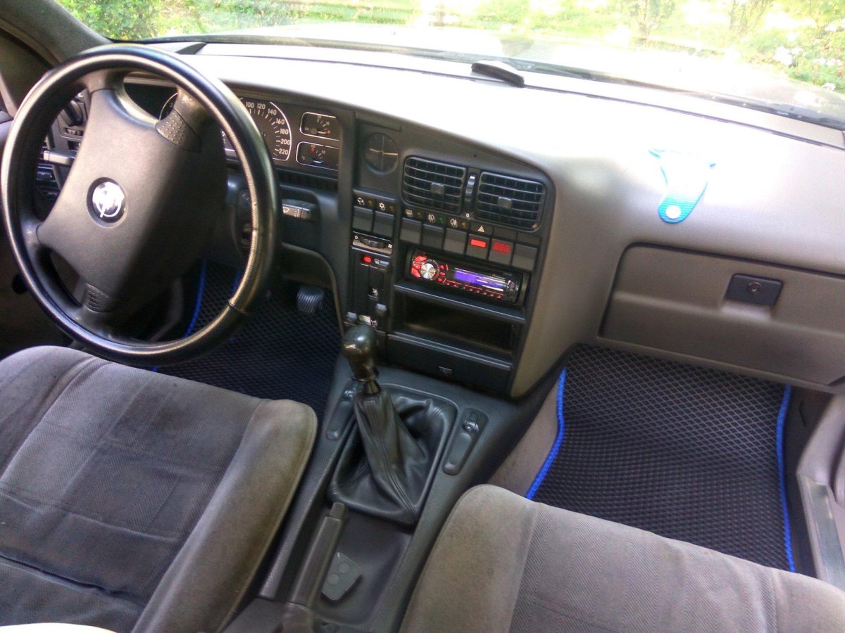 Opel Omega 1990 Interior