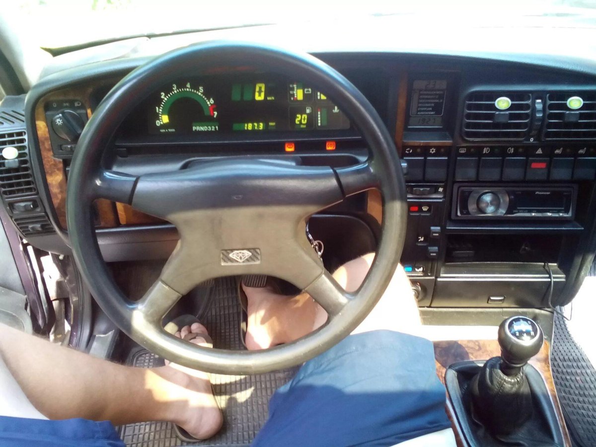 Опель Омега 1988 салон