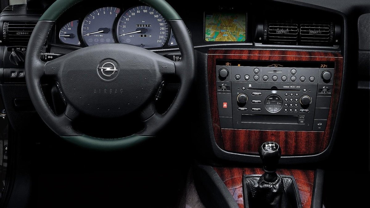 Opel Omega b 2003 салон