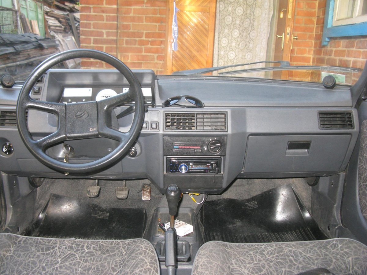 ЗАЗ 1102 салон