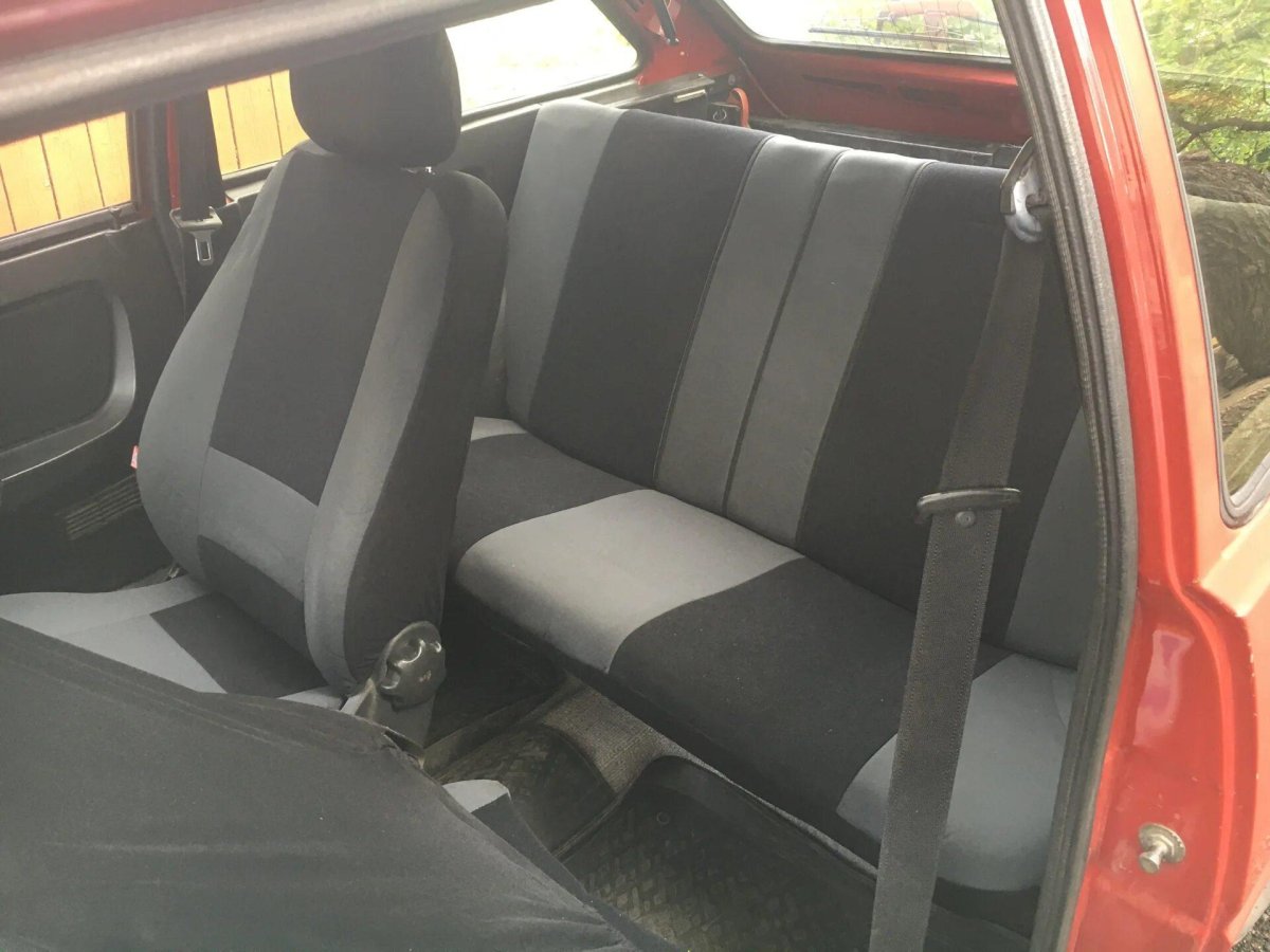 ЗАЗ 1102 Таврия сзади