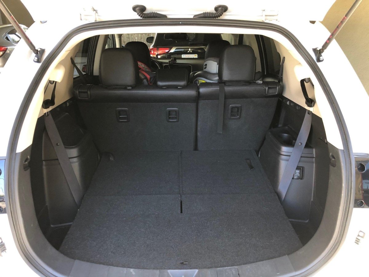 Митсубиси Аутлендер 2 багажник