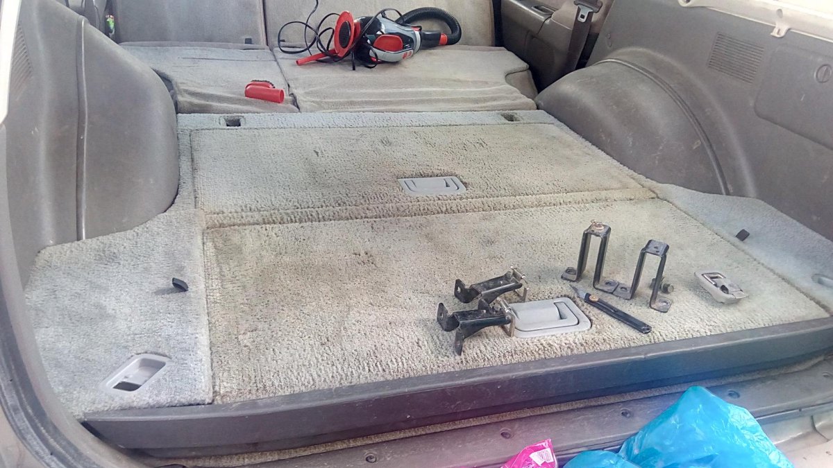 Mitsubishi Montero Sport багажник