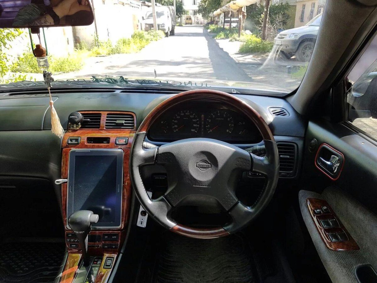 Nissan Cefiro a33 салон