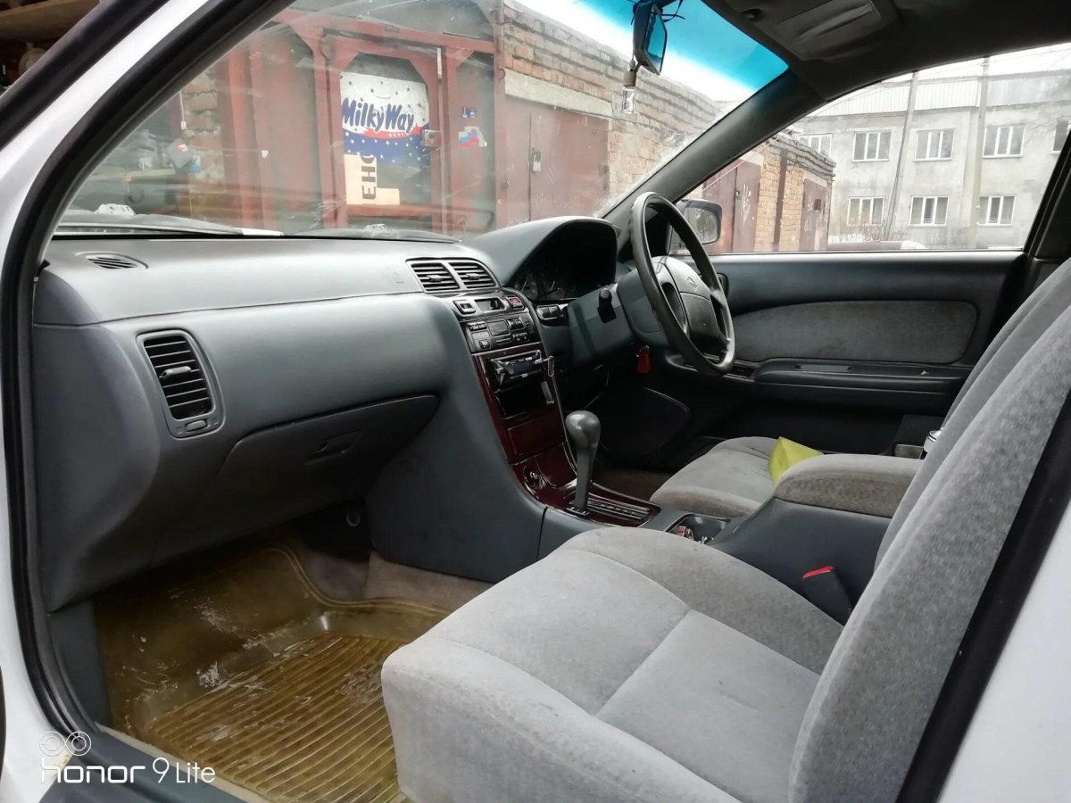 Ниссан Цефиро 1995 салон