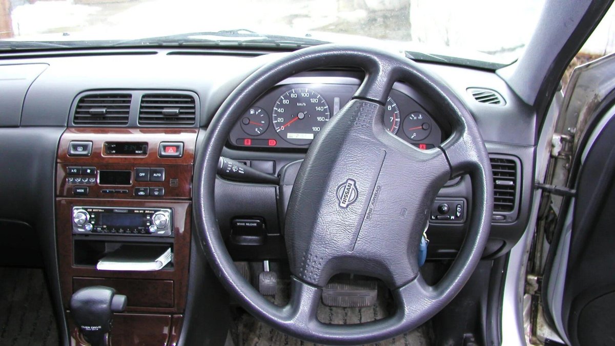 Nissan Cefiro a32 салон