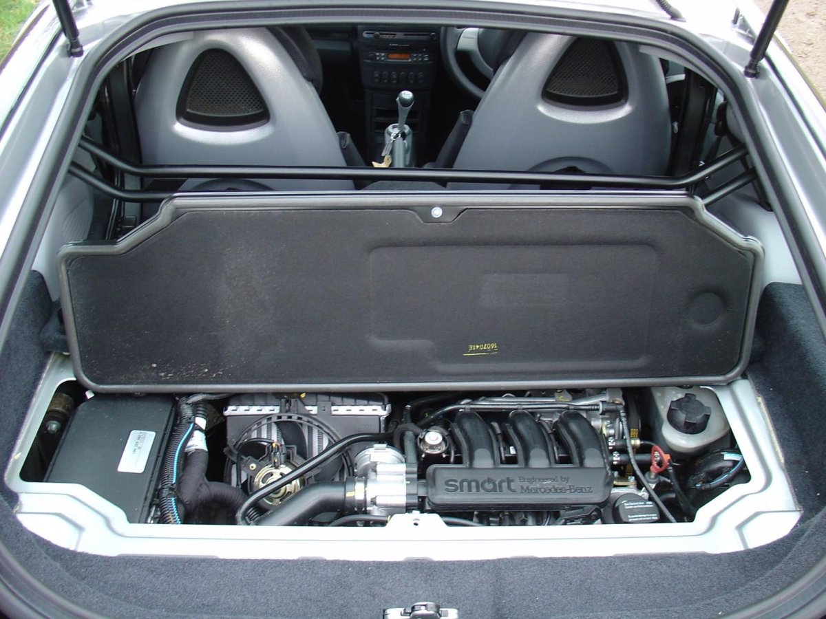 Моторный отсек смарт родстер