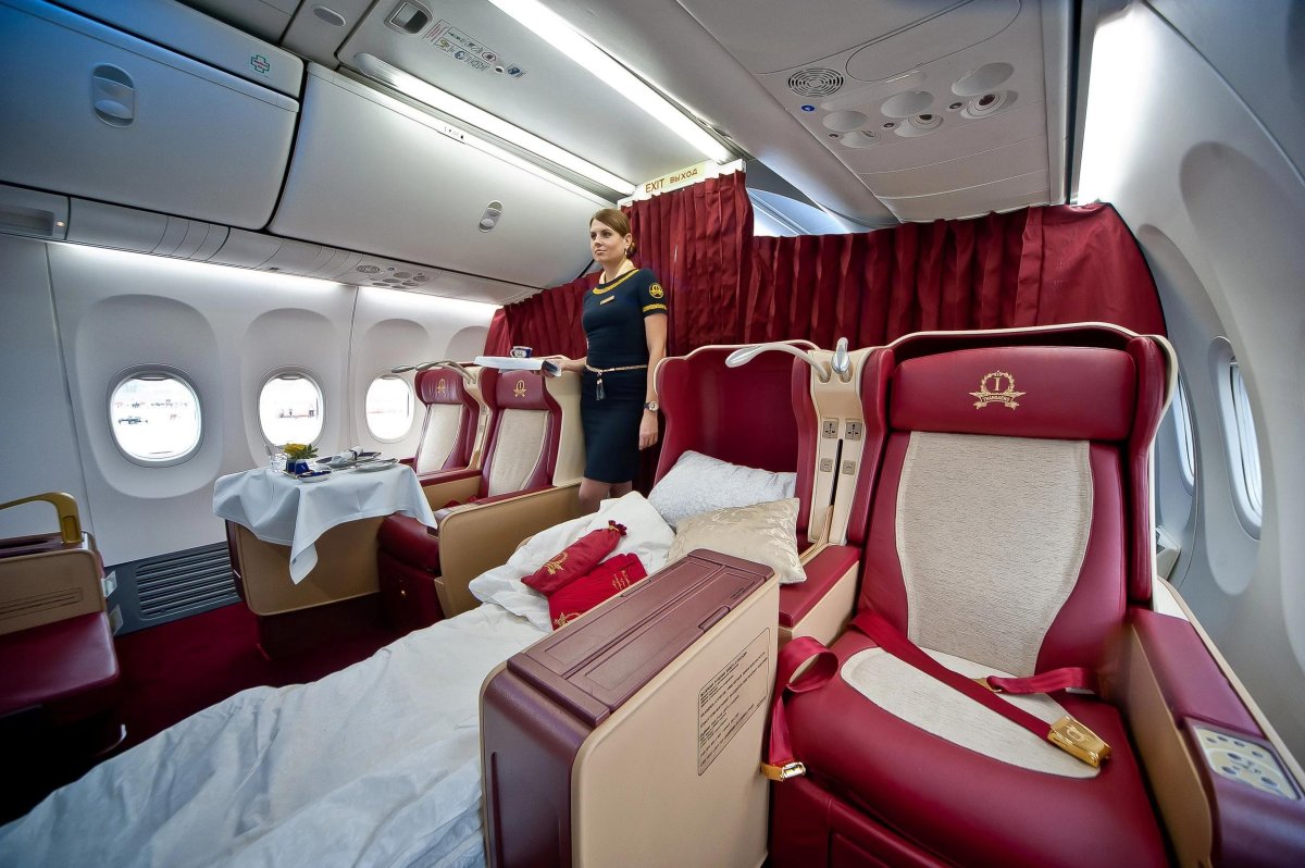 Авиакомпания Трансаэро Боинг 747