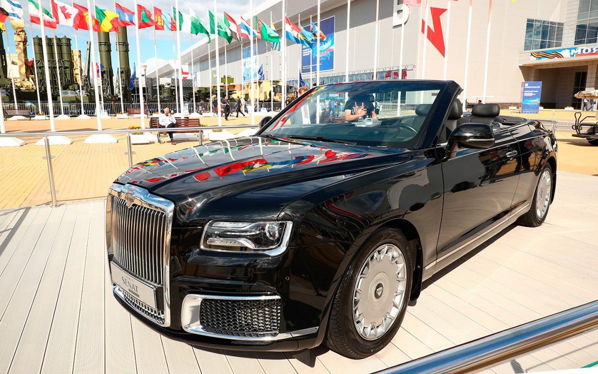 Аурус парадный кабриолет