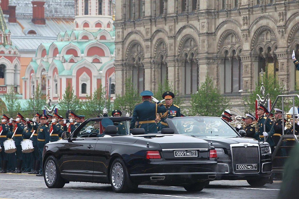 Аурус кабриолет для парада